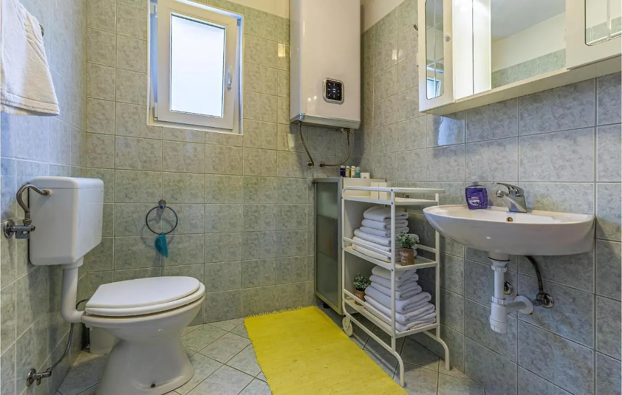 Awesome Apartment In Medulin With Wifi